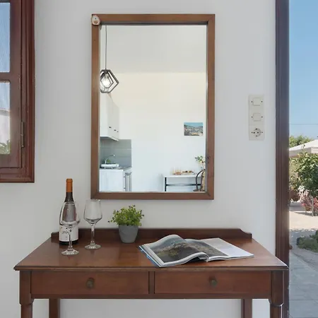 Frantzis 2 - Nisyros Skála