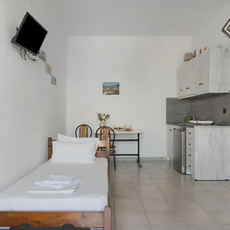 Frantzis 2 - Nisyros Apartmán Skála