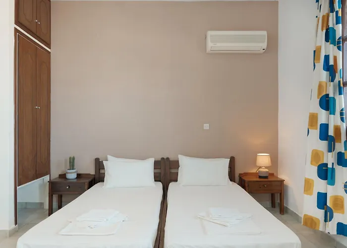 Frantzis 2 - Nisyros * Skála