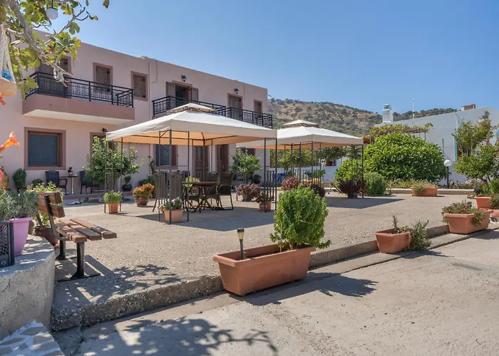 Frantzis 2 - Nisyros Skála